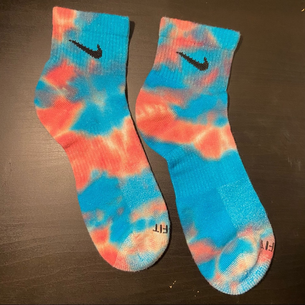 Nike Tie-Dye Socks - Fuchsia Skies
